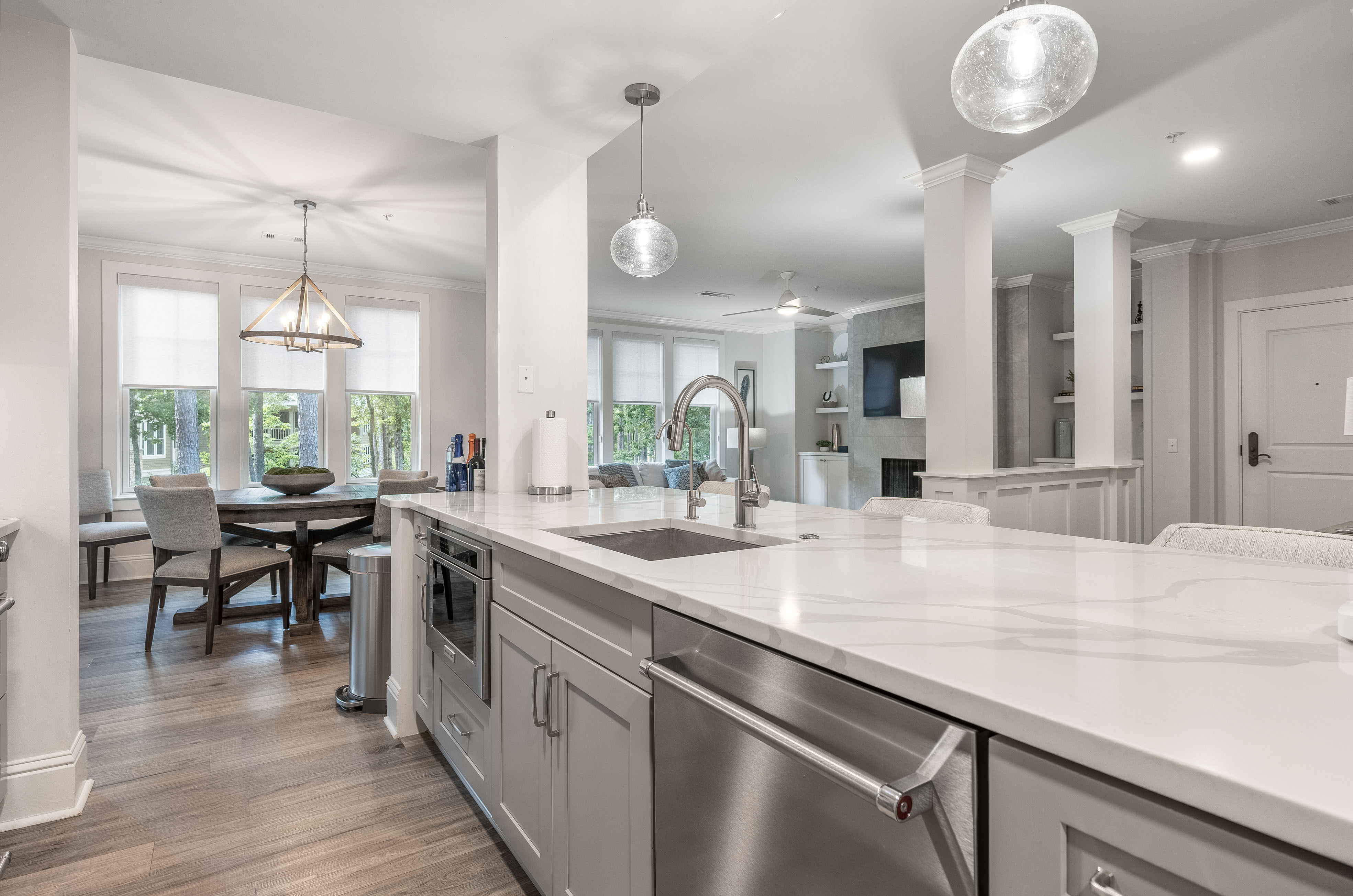 1010C Portage Trail image 13